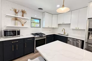 9441 Greenwood Dr, Des Plaines, IL 60016 - Photo 19