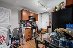 1654 W Farwell Ave, Chicago, IL 60626 - Photo 9