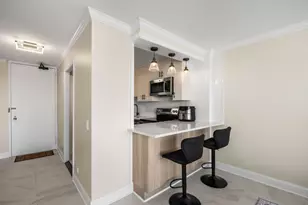 5445 N Sheridan Rd, Chicago, IL 60640 - Photo 7
