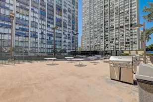 5445 N Sheridan Rd, Chicago, IL 60640 - Photo 15