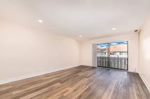 1000 Bayside Dr, Palatine, IL 60074 - Photo 9