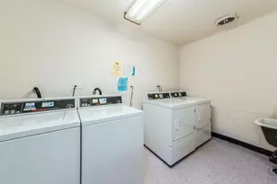1000 Bayside Dr, Palatine, IL 60074 - Photo 7