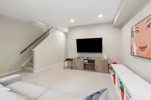 2332 W Dickens Ave, Chicago, IL 60647 - Photo 9