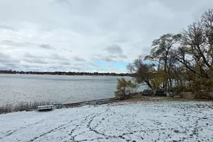 1114 N Oak Terrace, Round Lake Beach, IL 60073 - Photo 15
