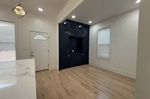 5652 S Shields Ave, Chicago, IL 60621 - Photo 11