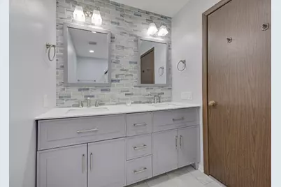 8N627 Gingerwood Lane, Elgin, IL 60124 - Photo 9