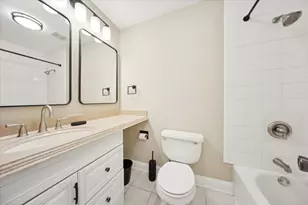 2166 N Heather Ln, Palatine, IL 60074 - Photo 17