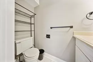 2166 N Heather Ln, Palatine, IL 60074 - Photo 15
