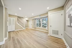 2166 N Heather Ln, Palatine, IL 60074 - Photo 3