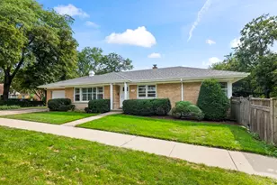 320 N Main St, Mount Prospect, IL 60056 - Photo 1