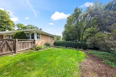 320 N Main Street, Mount Prospect, IL 60056 - Photo 19