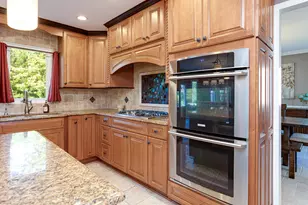 430 Hillandale Dr, Bartlett, IL 60103 - Photo 11