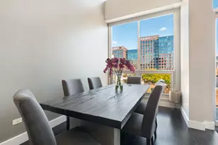18 N Carpenter St, Chicago, IL 60607 - Photo 9