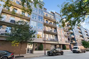 18 N Carpenter St, Chicago, IL 60607 - Photo 1