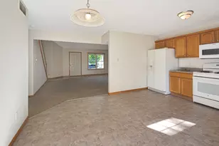 1809 Marina Dr, Normal, IL 61761 - Photo 15