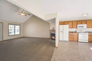 1809 Marina Dr, Normal, IL 61761 - Photo 13