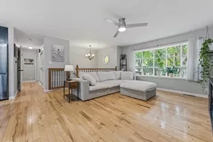 480 Charles Ct, South Elgin, IL 60177 - Photo 5