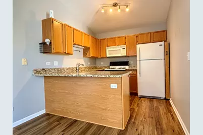 1179 N Village Drive #3, Round Lake Beach, IL 60073 - Photo 5
