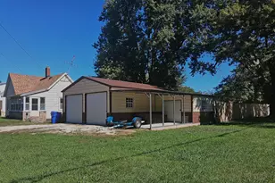 306 Rice St, Kewanee, IL 61443 - Photo 3
