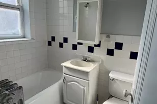 5852 W Higgins Ave, Chicago, IL 60630 - Photo 5