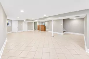 4920 N Keeler Ave, Chicago, IL 60630 - Photo 35