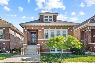 5525 S Francisco Ave, Chicago, IL 60629 - Photo 1
