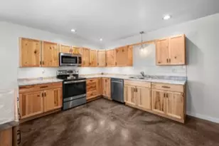955 300th St, New Windsor, IL 61465 - Photo 9