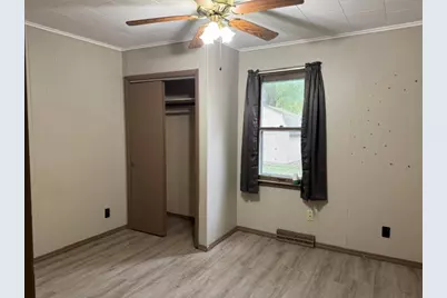[Address not provided], Pontiac, IL 61764 - Photo 9