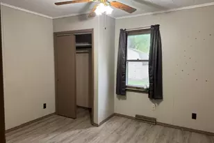[Address not provided], Pontiac, IL 61764 - Photo 9