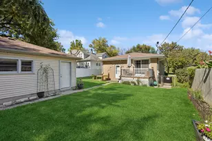 9431 Congress Park Ave, Brookfield, IL 60513 - Photo 25