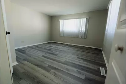 27044 W Sunset Avenue, Antioch, IL 60002 - Photo 25