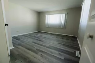 27044 W Sunset Ave, Antioch, IL 60002 - Photo 25