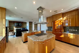 520 S Washington St, Naperville, IL 60540 - Photo 13