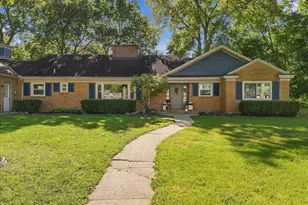1020 Eustace Dr, Dixon, IL 61021 - Photo 1