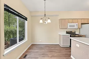 1535 Spaulding Rd, Bartlett, IL 60103 - Photo 7