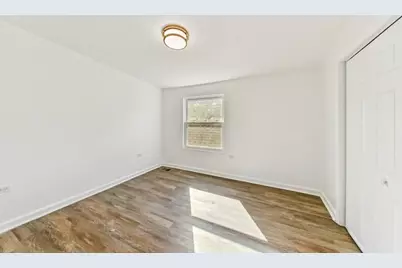 7801 S Eberhart Avenue, Chicago, IL 60619 - Photo 13