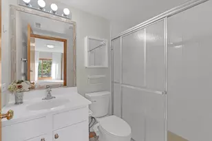 8700 W Evelyn Ln, Chicago, IL 60656 - Photo 17