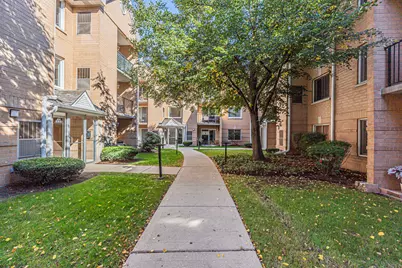 8700 W Evelyn Lane #204, Chicago, IL 60656 - Photo 3