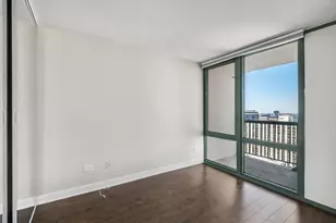 111 W Maple St, Chicago, IL 60610 - Photo 7