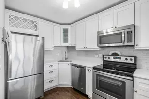 111 W Maple St, Chicago, IL 60610 - Photo 5