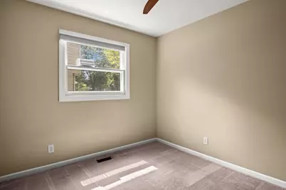 1414 S 7th Court, Saint Charles, IL 60174 - Photo 13