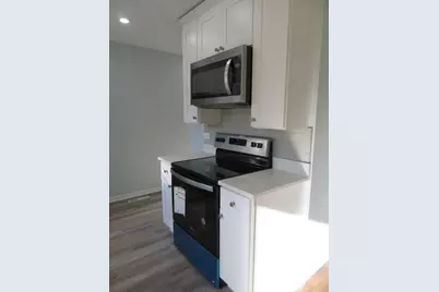 2015 Walters Avenue, Northbrook, IL 60062 - Photo 5