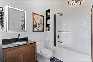 920 W Madison St, Chicago, IL 60607 - Photo 23