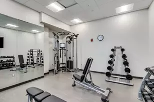 21 E Huron St, Chicago, IL 60611 - Photo 29