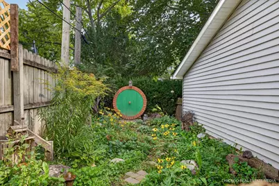 406 Woodbine Avenue, Island Lake, IL 60042 - Photo 23