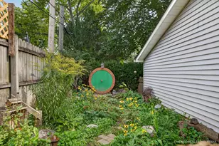 406 Woodbine Ave, Island Lake, IL 60042 - Photo 23