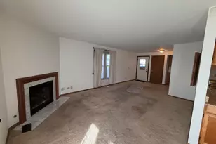 266 Greensboro Ct, Elk Grove Village, IL 60007 - Photo 5