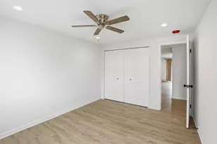 37 W 66th St, Westmont, IL 60559 - Photo 13