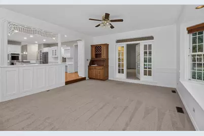 2715 Wendy Drive, Naperville, IL 60565 - Photo 13