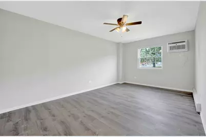 141 W 63rd Street #G208, Westmont, IL 60559 - Photo 5